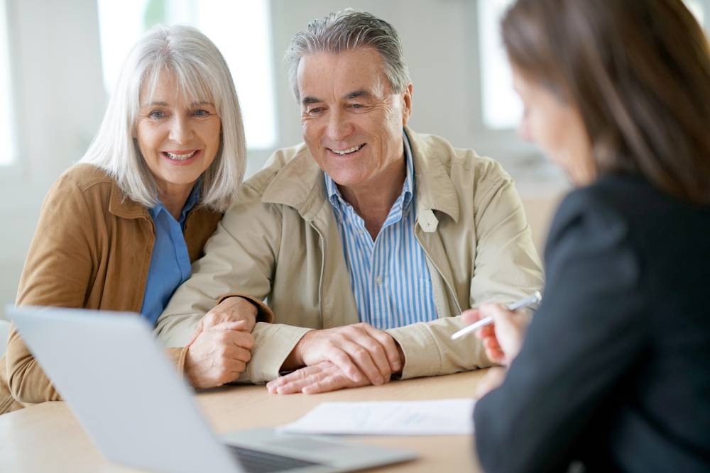 https://www.rentfinancial.net/wp-content/uploads/2021/05/Servicio-2.jpg